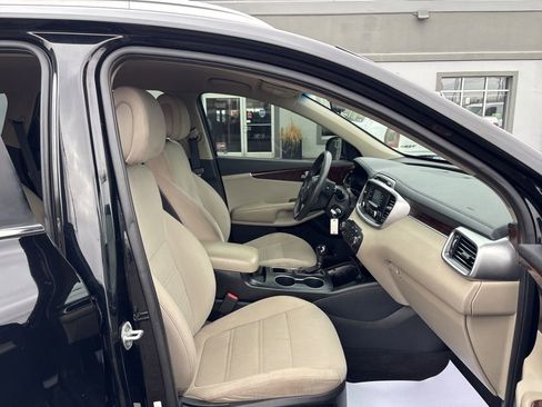 Used 2016 Kia Sorento LX image 51