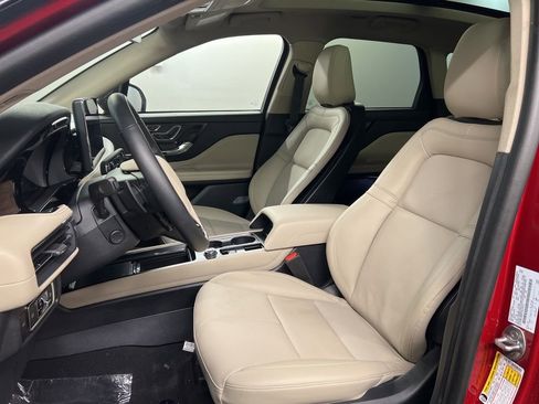 New 2026 Lincoln Corsair Reserve image 24