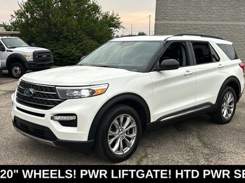 Used 2024 Ford Explorer XLT w/ Equipment Group 202A AWD/4WD image 3