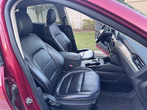 Used 2020 Ford Escape SEL AWD/4WD image 17