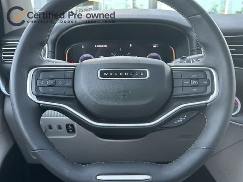 Used 2023 Jeep Wagoneer L 4WD w/ Premium Group I image 26