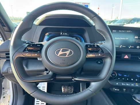 New 2026 Hyundai Elantra SEL Sport Premium FWD image 17