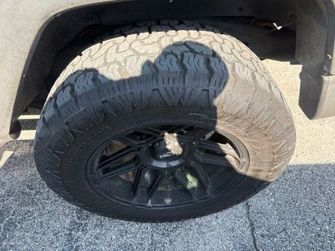 Used 2018 Jeep Wrangler Unlimited Sport S AWD/4WD image 8