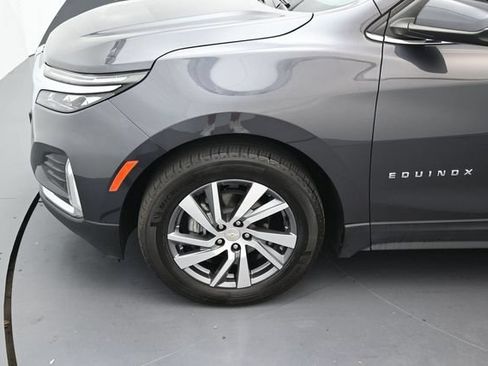 Used 2022 Chevrolet Equinox Premier FWD image 9