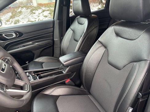 Used 2023 Jeep Compass Altitude w/ Convenience Group image 18