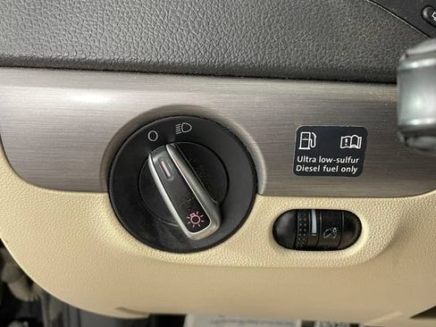 Used 2013 Volkswagen Jetta TDI FWD image 10