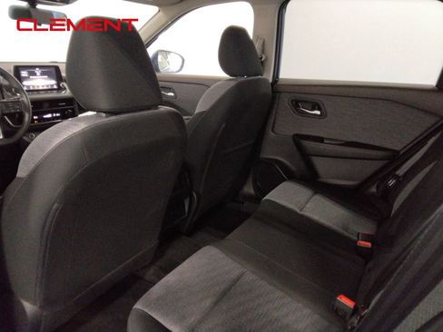 Used 2023 Nissan Rogue SV image 29