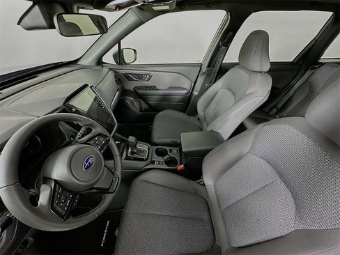 Used 2025 Subaru Forester Premium image 16