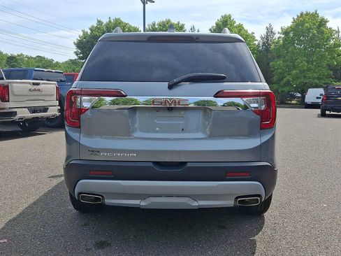 Used 2023 GMC Acadia SLE w/ Driver Convenience Package FWD image 5