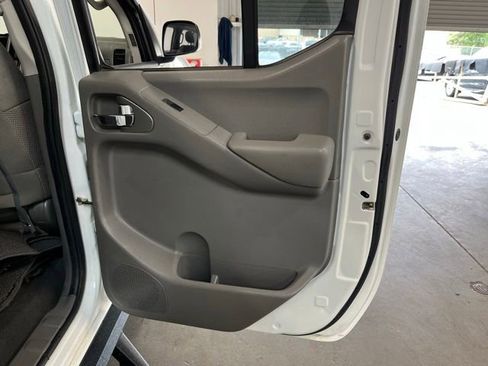 Used 2019 Nissan Frontier SV AWD/4WD image 15