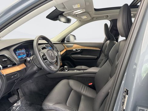 Used 2023 Volvo XC90 T8 Plus w/ Protection Package Premier AWD/4WD image 10