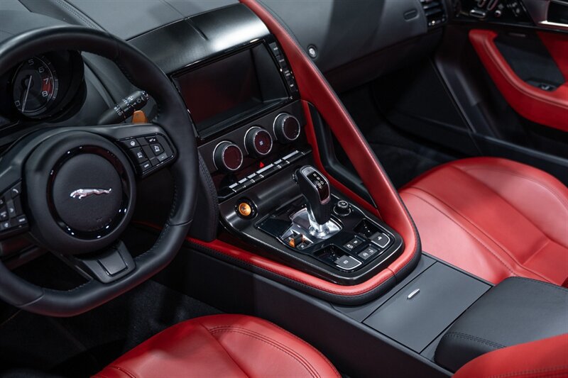 Used 2015 Jaguar F-TYPE S RWD image 52