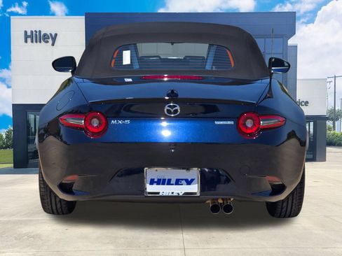 New 2026 MAZDA MX-5 Miata Club w/ Interior Package RWD image 5