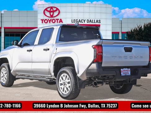 Used 2024 Toyota Tacoma SR image 8