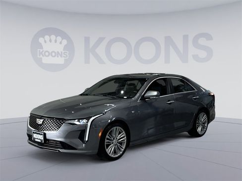 Used 2020 Cadillac CT4 Premium Luxury image 1