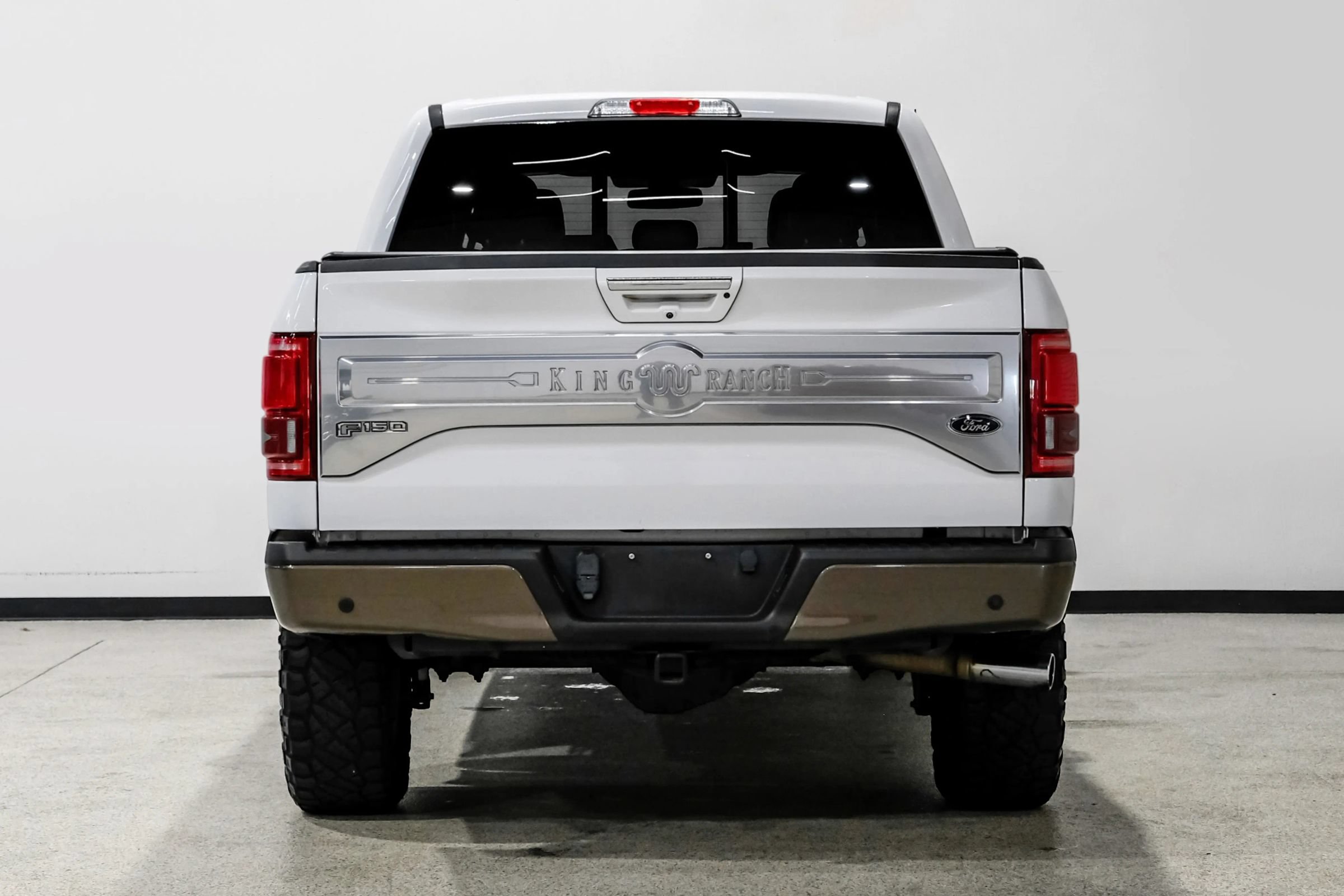Used 2017 Ford F150 King Ranch w/ Equipment Group 601A Luxury AWD/4WD image 7