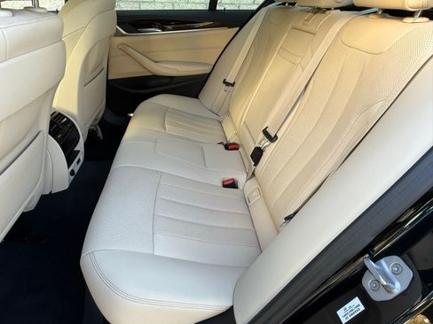 Certified 2023 BMW 530e 530e iPerformance w/ Convenience Package image 30