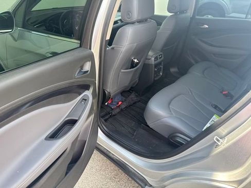 Used 2019 Buick Envision Essence FWD image 14
