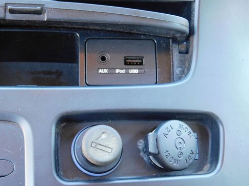 Used 2012 Kia Sedona LX image 15