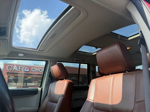 Used 2006 Jeep Commander Limited AWD/4WD image 8