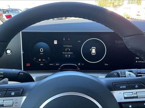 New 2025 Hyundai Tucson Limited image 16