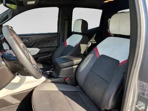 Used 2024 GMC Canyon AT4X AWD/4WD image 14