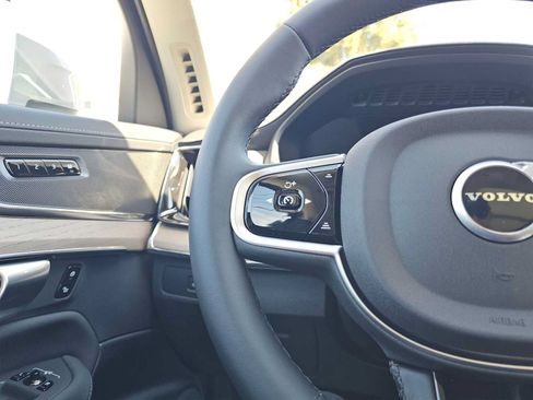 New 2026 Volvo XC90 B6 Core AWD/4WD image 30