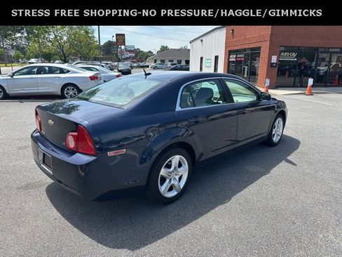 Used 2009 Chevrolet Malibu LS image 3