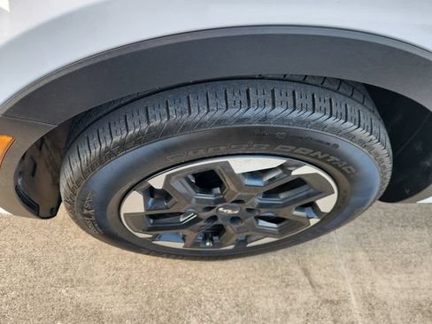 Used 2025 Kia Sorento S w/ Panoramic Sunroof Package FWD image 8