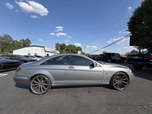 Used 2011 Mercedes-Benz CL 550 4MATIC image 4