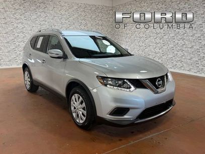 Used 2016 Nissan Rogue S w/ Appearance Package