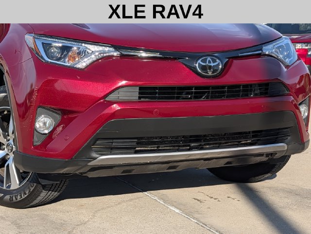 Used 2018 Toyota RAV4 XLE FWD image 3