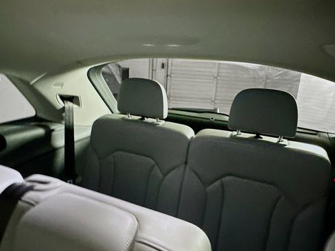 Used 2018 Audi Q7 3.0T Prestige w/ Prestige Package image 30