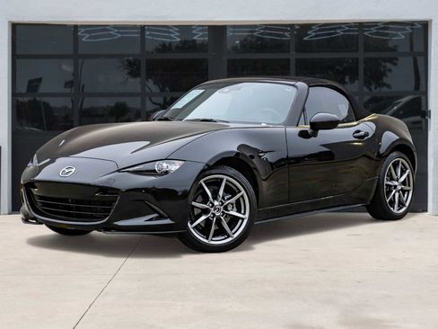 Used 2022 MAZDA MX-5 Miata Grand Touring image 1