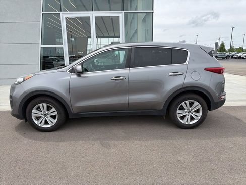 Used 2017 Kia Sportage LX FWD image 3