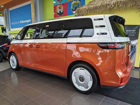 New 2025 Volkswagen ID. Buzz 1st Edition image 4