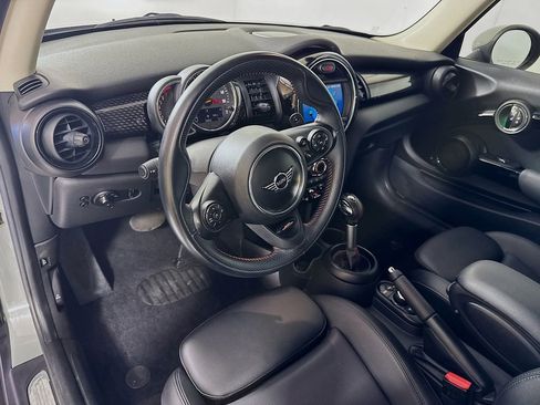 Used 2019 MINI Cooper S w/ Signature Upholstery Package image 10