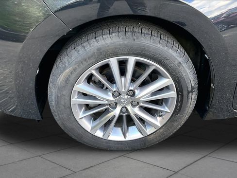 Used 2015 Toyota Corolla LE Premium FWD image 11