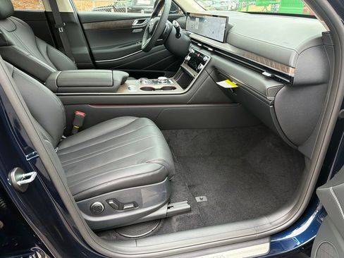 New 2026 Genesis GV80 2.5T Select image 13