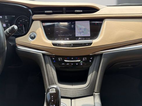Used 2021 Cadillac XT5 Premium Luxury w/ Platinum Package FWD image 19