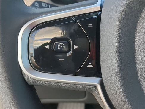 New 2026 Volvo XC90 B6 Plus w/ Protection Package Premier image 22