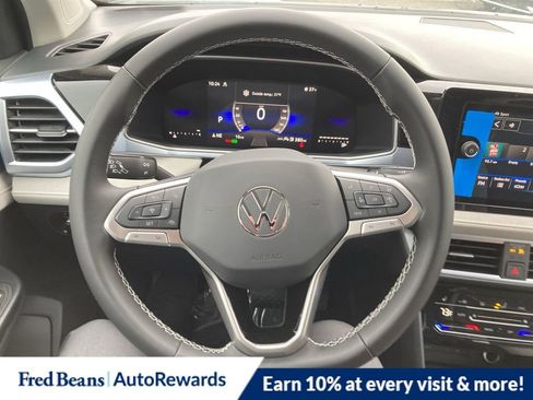 New 2026 Volkswagen Taos SE image 13