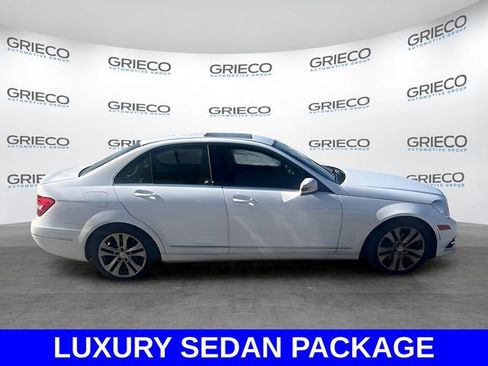 Used 2013 Mercedes-Benz C 250 Sedan image 3