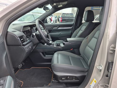 Used 2026 GMC Terrain AT4 AWD/4WD image 15