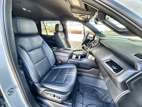 Used 2024 Chevrolet Tahoe RST w/ RST Performance Edition image 28