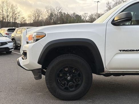 Used 2023 Toyota Tacoma SR5 image 9