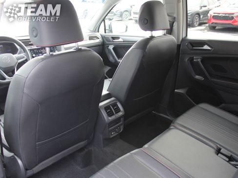 Used 2024 Volkswagen Tiguan Wolfsburg Edition image 20