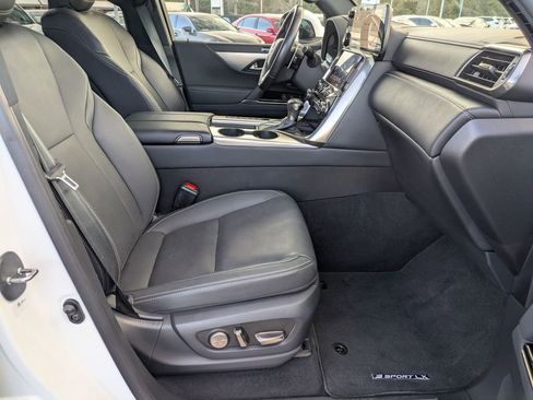 Used 2023 Lexus LX 600 F Sport w/ Accessory Package (Z1) image 26