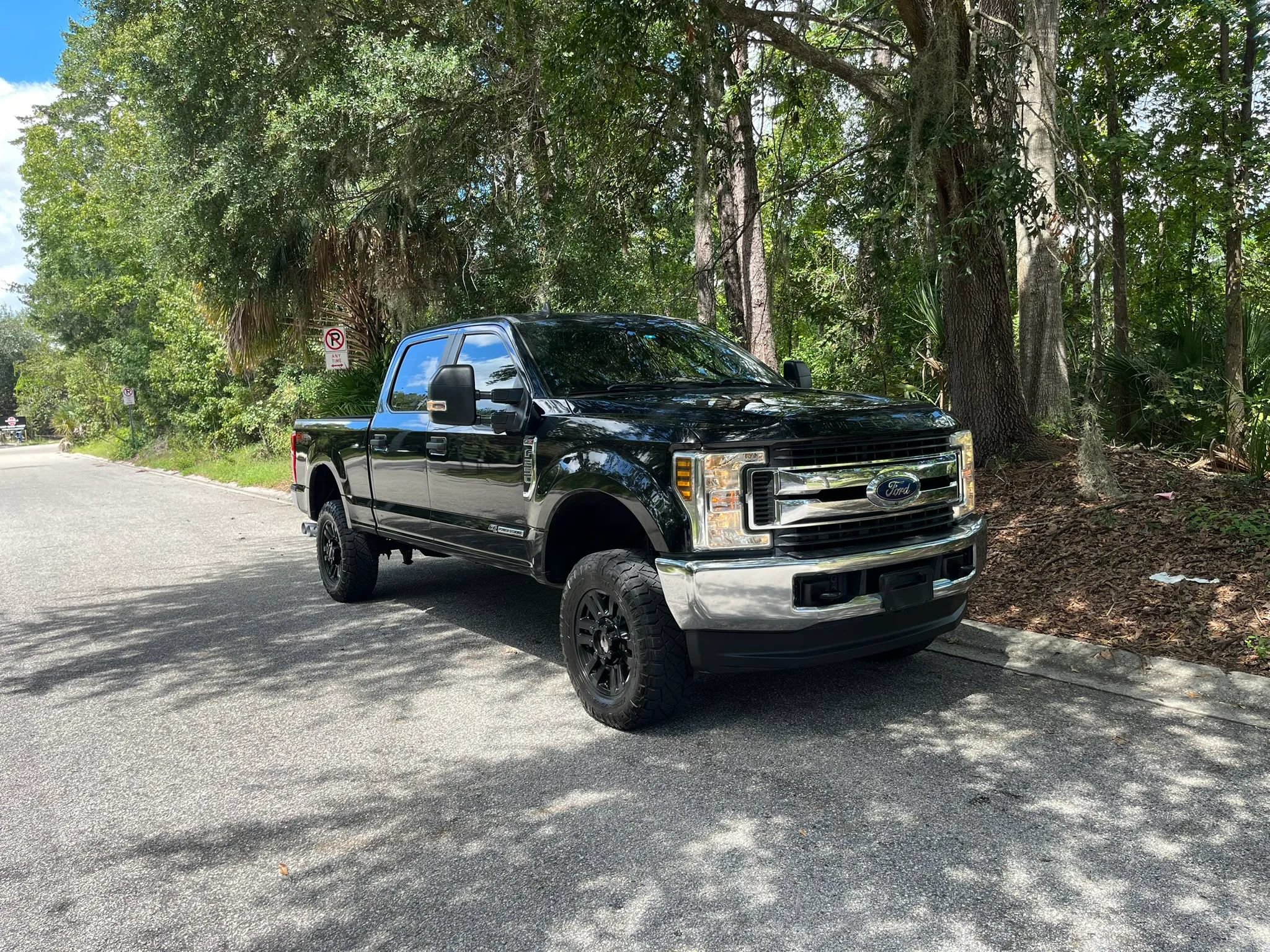Used 2019 Ford F250 XL w/ STX Appearance Package AWD/4WD image 6