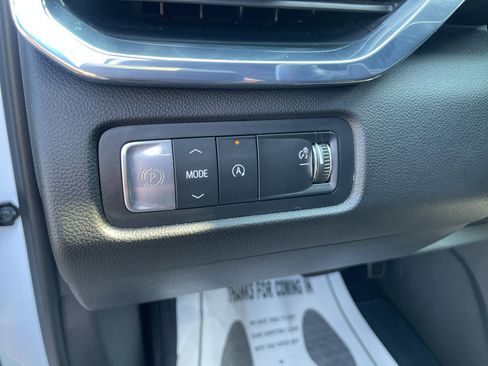 Certified 2026 GMC Acadia Elevation w/ Elevation Premium Package FWD image 24